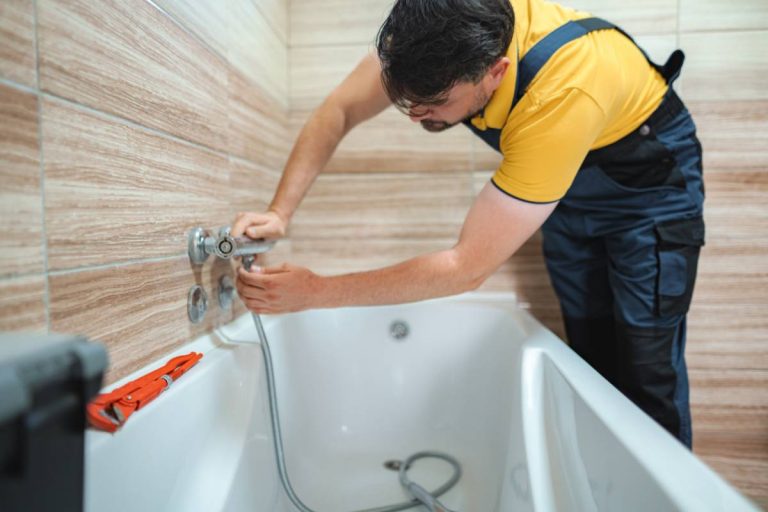 Plombier sanitaire à Morges